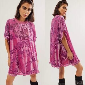 Free People Botanical Blooms Mini Size Medium NWT Magenta